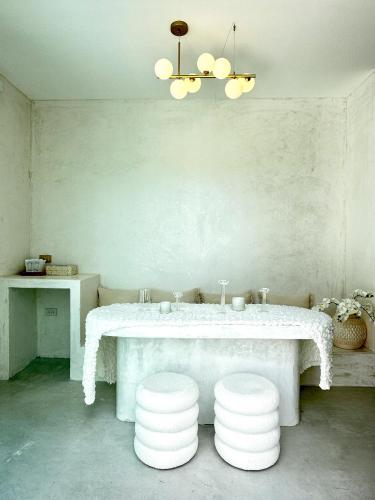 Evelia Kohsamed in Ao Phai Evelia Kohsamed in Ao Phai