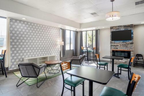 ردهة, Quality Inn Simpsonville-Greenville in Simpsonville ردهة, Quality Inn Simpsonville-Greenville in Simpsonville