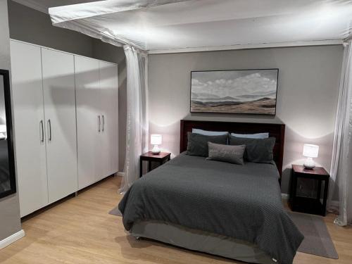 Pokoj pro hosty, Sunset Field Guest Flat in Ntowololo Pokoj pro hosty, Sunset Field Guest Flat in Ntowololo