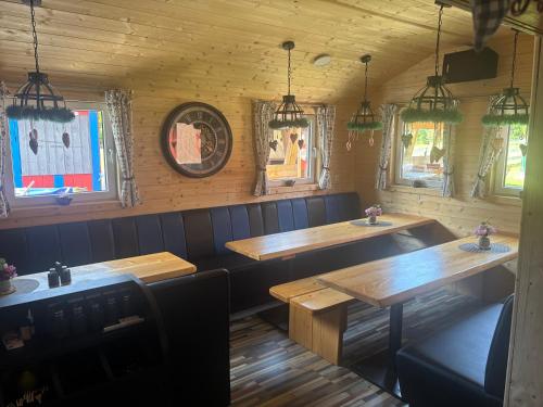餐廳, Ferienhaus Spielburg in 阿爾特廷 餐廳, Ferienhaus Spielburg in 阿爾特廷