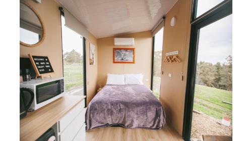 Rose Hill by Tiny Away in เนียริมใต้ Rose Hill by Tiny Away in เนียริมใต้