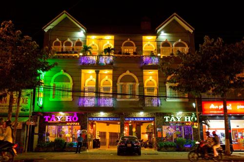 Tay Ho Hotel