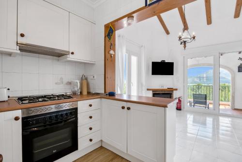 Kitchen, Casa Ciara in Muntanya de la Sella Kitchen, Casa Ciara in Muntanya de la Sella
