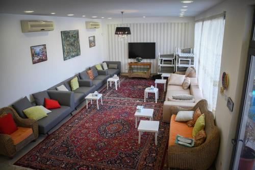 Amazing 2BR Private Villa in Saar in Ar Ruq`ah Amazing 2BR Private Villa in Saar in Ar Ruq`ah
