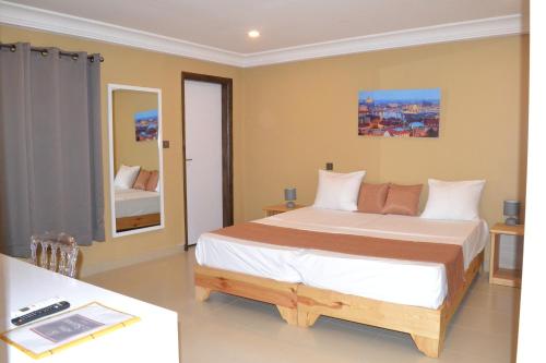 Bed, HOTEL Le SQUARE in Thies Bed, HOTEL Le SQUARE in Thies