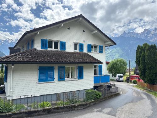 Kirchenrüttiweg 1 (Kirchenruttiweg 1) in Burglen Kirchenrüttiweg 1 (Kirchenruttiweg 1) in Burglen