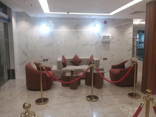 Előcsarnok, Jemst Suites in Sirr Al Ghaliz Előcsarnok, Jemst Suites in Sirr Al Ghaliz