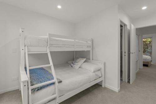 Coronet Peak Alpine Villa 30 in Arthurs Point Coronet Peak Alpine Villa 30 in Arthurs Point
