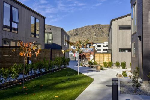 Coronet Peak Alpine Villa 30 in Arthurs Point Coronet Peak Alpine Villa 30 in Arthurs Point