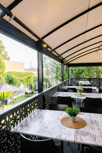 Balcony/terrace, Palace Hotel Mortlake Sydney in Drummoyne Balcony/terrace, Palace Hotel Mortlake Sydney in Drummoyne