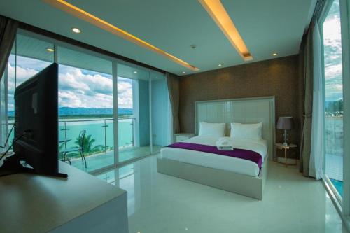 Phuglong Hotel in Phayao Phuglong Hotel in Phayao