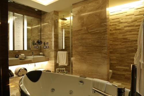 Facilities, Taj City Centre, Gurugram in Gurgaon Facilities, Taj City Centre, Gurugram in Gurgaon