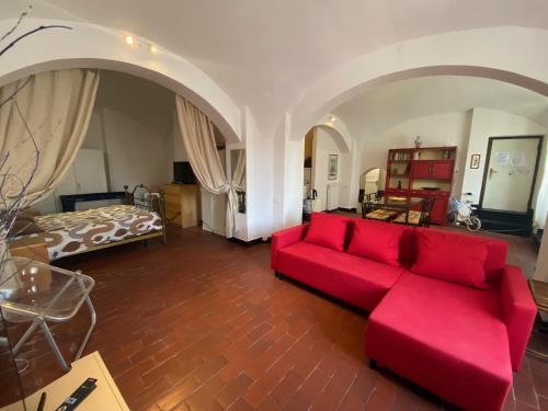 Casa nel borgo, posto auto, un passo dal mare in อัลบิโซลา ซูเปริโอเร Casa nel borgo, posto auto, un passo dal mare in อัลบิโซลา ซูเปริโอเร