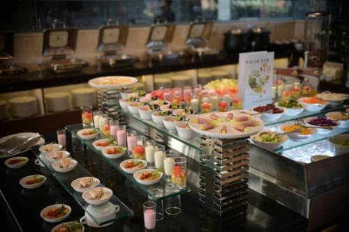 Food and beverages, Grand Sunshine Resort and Convention in Soreang Food and beverages, Grand Sunshine Resort and Convention in Soreang