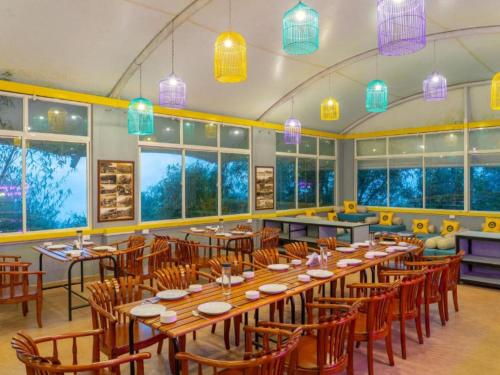 Eten en drinken, The Hosteller Munnar in Chinnakanal Eten en drinken, The Hosteller Munnar in Chinnakanal