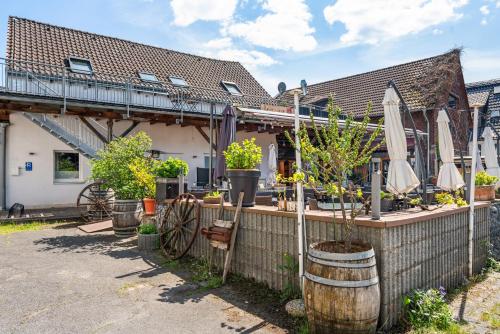 Vista exterior, Moderne Ferienwohnung im Herdecker Zentrum für 3 Personen-mit Balkon-Grill-Gratis Parkplatz-WLAN (MOLA Apartments-Moderne Ferienwohnung im Herdecker Zentrum fur 3 Personen-mit Balkon-Grill-Gratis Pa) in Herdecke Vista exterior, Moderne Ferienwohnung im Herdecker Zentrum für 3 Personen-mit Balkon-Grill-Gratis Parkplatz-WLAN (MOLA Apartments-Moderne Ferienwohnung im Herdecker Zentrum fur 3 Personen-mit Balkon-Grill-Gratis Pa) in Herdecke