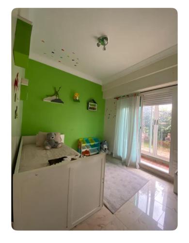 Appart bien équipé avec jardin privé à California