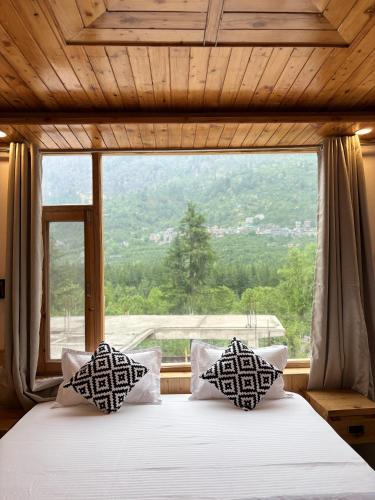 deja view orchard, old manali in Majach deja view orchard, old manali in Majach