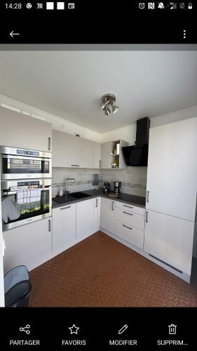 Kitchen, Your 28 m Studio Near Paris Modern Convenient and Affordable in Fontenay-aux-Roses Kitchen, Your 28 m Studio Near Paris Modern Convenient and Affordable in Fontenay-aux-Roses