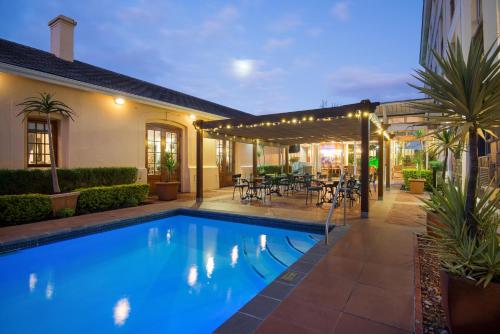 สระว่ายน้ำ, The Portswood Hotel in วี&เอ วอเตอร์ฟร้อนท์ สระว่ายน้ำ, The Portswood Hotel in วี&เอ วอเตอร์ฟร้อนท์