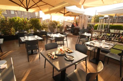 Balcony/terrace, Hotel Caravita in Pantheon Balcony/terrace, Hotel Caravita in Pantheon