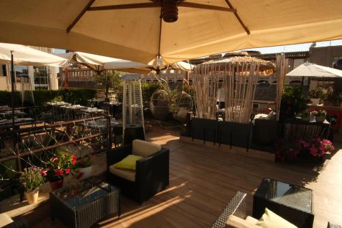Balcony/terrace, Hotel Caravita in Pantheon Balcony/terrace, Hotel Caravita in Pantheon