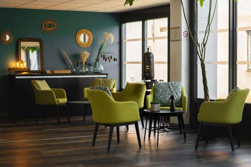 Lobby, Sure Hotel by Best Western Les Portes de Montauban in Bressols Lobby, Sure Hotel by Best Western Les Portes de Montauban in Bressols
