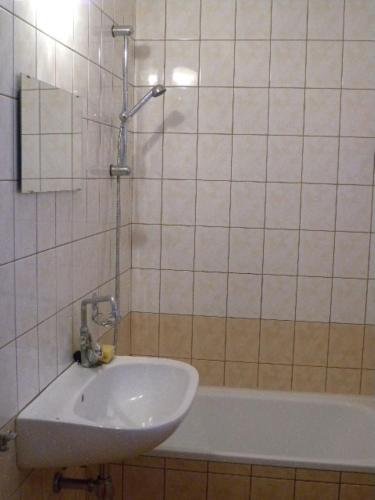 Rózsakert Apartman (Rozsakert Apartman) in โปรอสซโล่ Rózsakert Apartman (Rozsakert Apartman) in โปรอสซโล่