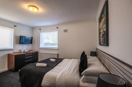 Bed, The Kinross Salutation Inn in Kinross Bed, The Kinross Salutation Inn in Kinross