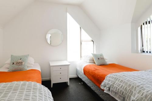 Comfortable 2BR Home w Free Parking, Easy Walk to City in เมาท์วิคตอเรีย Comfortable 2BR Home w Free Parking, Easy Walk to City in เมาท์วิคตอเรีย