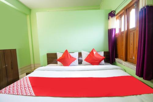 Guestroom, Super Hotel O Taj International in Berhampore Guestroom, Super Hotel O Taj International in Berhampore