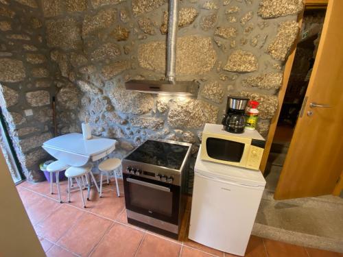 ห้องครัว, Refúgio Rural no Gerês - Casa Araujo de Sousa (Refugio Rural no Geres - Casa Araujo de Sousa) in กอนโดริซ ห้องครัว, Refúgio Rural no Gerês - Casa Araujo de Sousa (Refugio Rural no Geres - Casa Araujo de Sousa) in กอนโดริซ