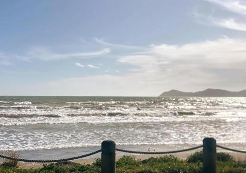 ชายหาด, Paekākāriki Cottage near the Sea (Paekakariki Cottage near the Sea) in เปคาคาริกิ ชายหาด, Paekākāriki Cottage near the Sea (Paekakariki Cottage near the Sea) in เปคาคาริกิ