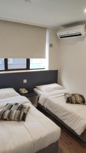 Goodrich Hotel near Kowloon MTR Station Goodrich Hotel near Kowloon MTR Station