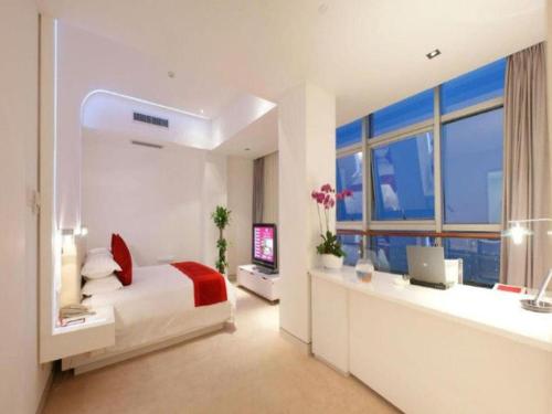 Ramada Plaza by Wyndham Hangzhou Riverside