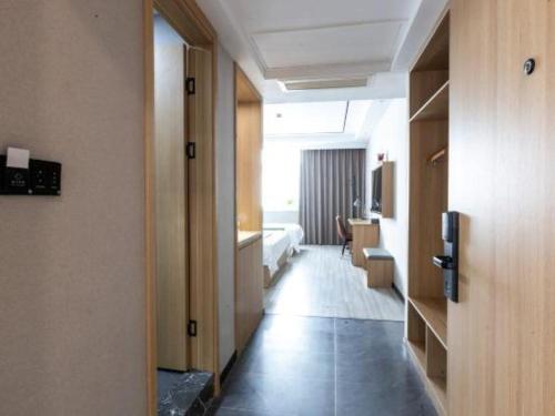 GreenTree Inn Zhoushan New Town Hotel in Dinghai GreenTree Inn Zhoushan New Town Hotel in Dinghai