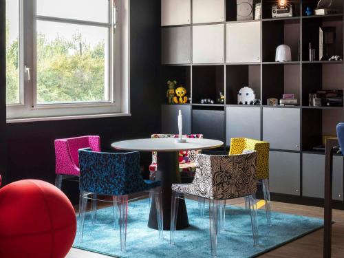 A szálláshely kívülről, Ibis Styles Lyon Bron Eurexpo in Bron A szálláshely kívülről, Ibis Styles Lyon Bron Eurexpo in Bron