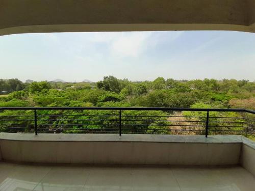 Modern Penthouse in Nature's Lap - Family Only in Parijat Nagar Modern Penthouse in Nature's Lap - Family Only in Parijat Nagar