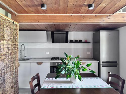 кухня, кв.м. 2 спалень, 1 окремих ванних Квартира в Ancona City Center
(Loft in centro Ancona) in Анкона кухня, кв.м. 2 спалень, 1 окремих ванних Квартира в Ancona City Center
(Loft in centro Ancona) in Анкона