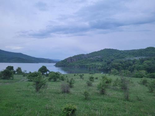Уютный загородный домик на берегу Алгетского водохранилища (Уютныи загородныи домик на берегу Алгетского водохранилища) in 泰特里茨卡羅 Уютный загородный домик на берегу Алгетского водохранилища (Уютныи загородныи домик на берегу Алгетского водохранилища) in 泰特里茨卡羅