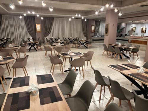 Restaurant, Achillio Hotel in Komotini Restaurant, Achillio Hotel in Komotini