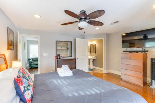 Fish, Swim and More Lakefront Retreat in Ocklawaha! in Ocklawaha Fish, Swim and More Lakefront Retreat in Ocklawaha! in Ocklawaha