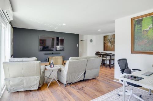 Stay and Play in San Diego Charming Condo! in Rancho Peñasquitos Stay and Play in San Diego Charming Condo! in Rancho Peñasquitos