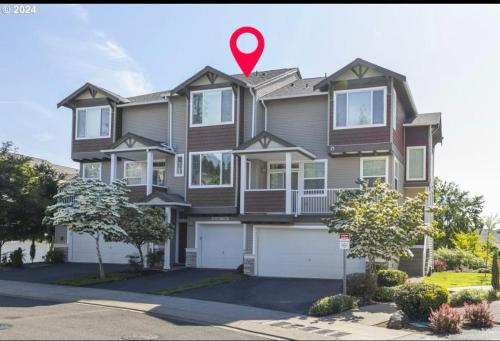 Cozy bright flat in a quiet area in Tigard (Oregon) Cozy bright flat in a quiet area in Tigard (Oregon)