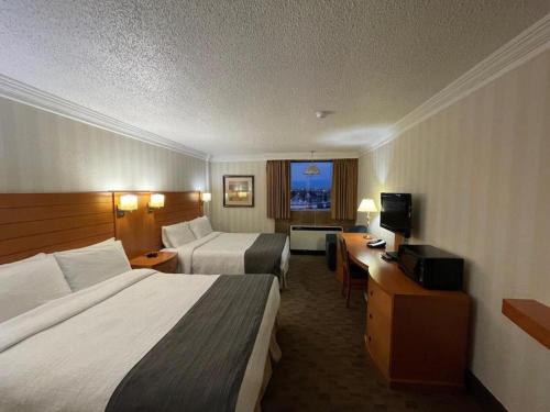 The Glenmore Inn & Convention Centre in Calgary (AB) The Glenmore Inn & Convention Centre in Calgary (AB)
