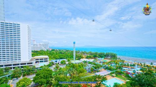 Pattaya Park Beach Resort in Dong Tarn Beach Pattaya Park Beach Resort in Dong Tarn Beach