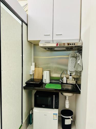 Standard studio Room with RoofTop near LKF central in Central District Standard studio Room with RoofTop near LKF central in Central District