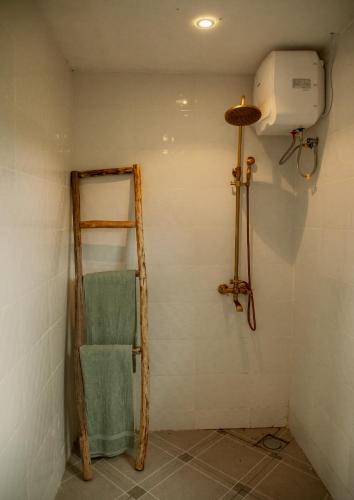 Kamar Mandi, Glamping Haven Resort in Kingori Kamar Mandi, Glamping Haven Resort in Kingori