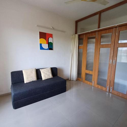 Modern Penthouse in Nature's Lap - Family Only in Parijat Nagar Modern Penthouse in Nature's Lap - Family Only in Parijat Nagar