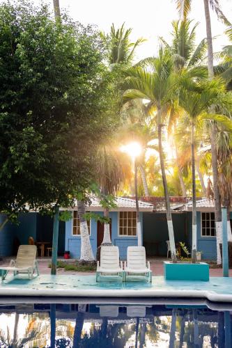 Hotel Y Restaurante Leones Marinos in El Cuco Hotel Y Restaurante Leones Marinos in El Cuco